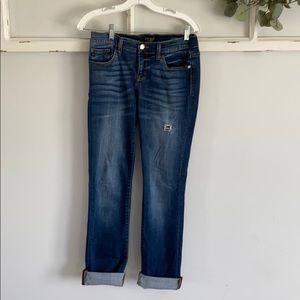 Women’s jeans dark-wash distressed
